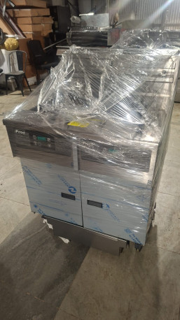 Buy Pitco SEH50-2 FD Electric Fryer with Built-In Filtration – 46 L Oil Capacity, 28 kW