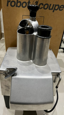 Buy محضرة طعام احترافية من Robot Coupe موديل CL50E